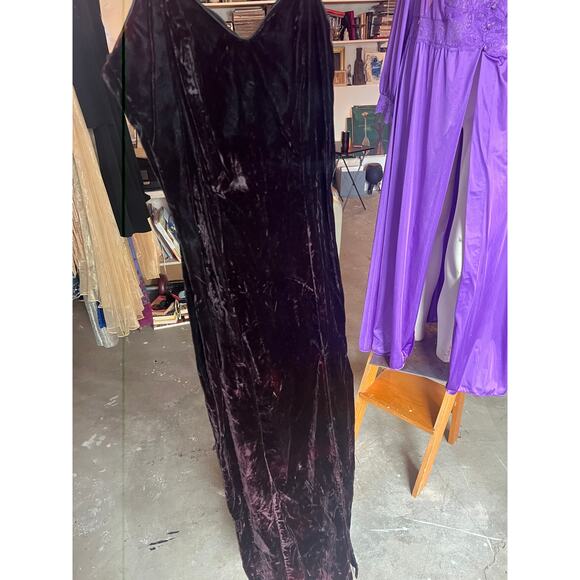 Velvet Goth Formal 90s Dress, Crushed Velvet, Prom Party Cocktail - Picture 4 of 7